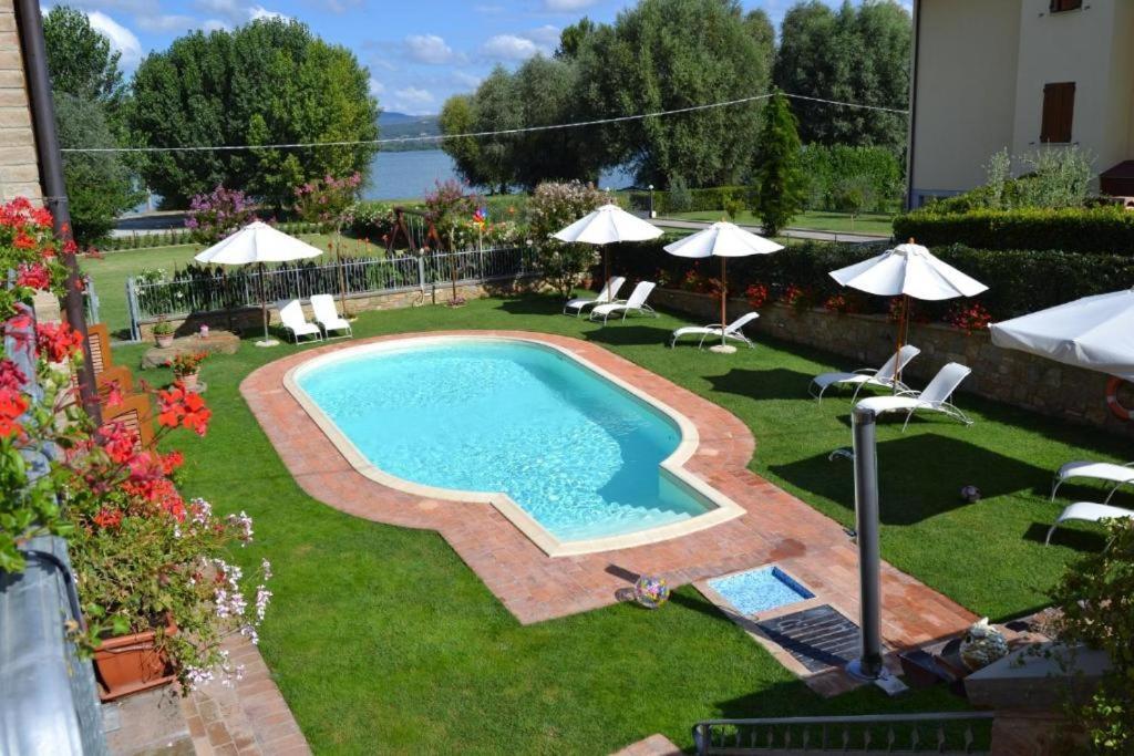 Appartamento Lago Trasimeno - Torricella Pg Bagian luar foto